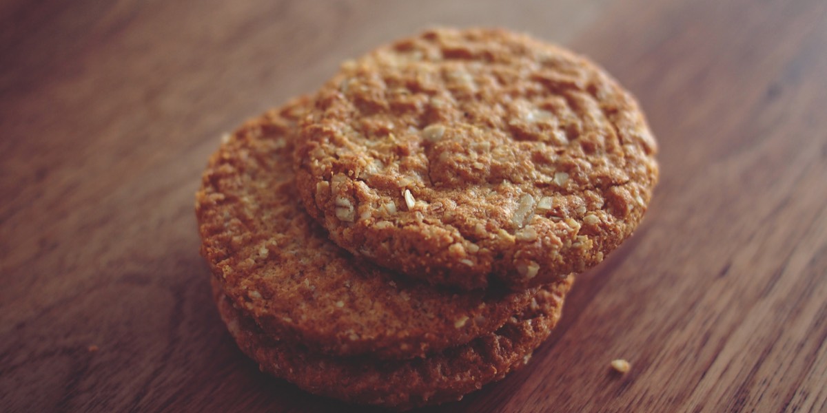 cookies_eugh Symbolbild: drei gestapelte Kekse